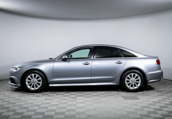 Подержанный автомобиль Audi A6 Sedan 2017 года (8 фото)