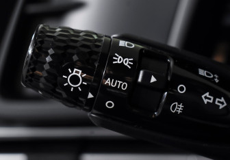 Подержанный автомобиль Hyundai Elantra Sedan 2021 года (14 фото)