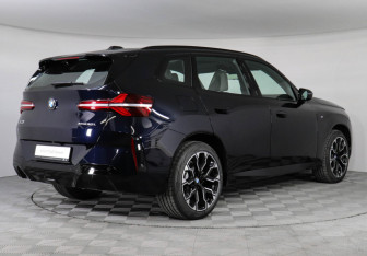 Новый BMW X3 2025 (2 фото)