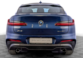 Подержанный автомобиль BMW X4 2021 года (6 фото)