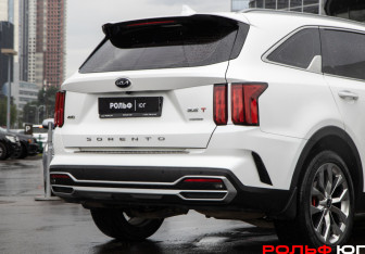 Подержанный автомобиль Kia Sorento 2020 года (16 фото)