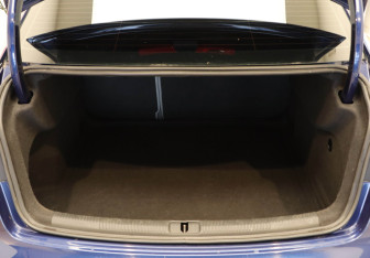 Подержанный автомобиль Audi A3 Sedan 2014 года (21 фото)