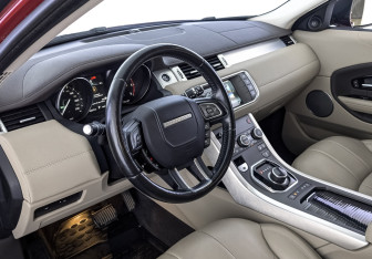Подержанный автомобиль Land Rover Range Rover Evoque 2016 года (15 фото)