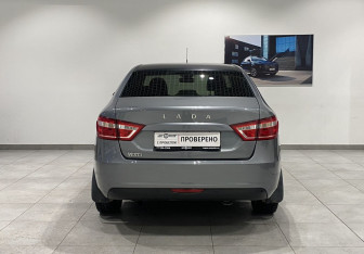 Подержанный автомобиль LADA (ВАЗ) Vesta Sedan 2018 года (6 фото)