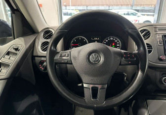 Подержанный автомобиль Volkswagen Tiguan 2012 года (18 фото)
