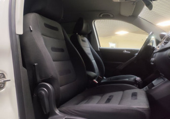 Подержанный автомобиль Volkswagen Tiguan 2008 года (12 фото)