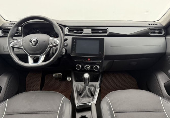 Подержанный автомобиль Renault Arkana 2019 года (12 фото)