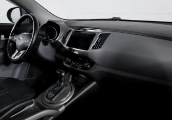 Подержанный автомобиль Kia Sportage 2015 года (9 фото)