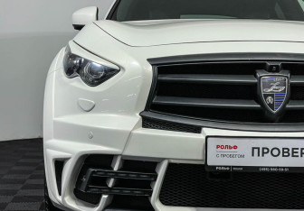 Подержанный автомобиль Infiniti FX 2013 года (22 фото)