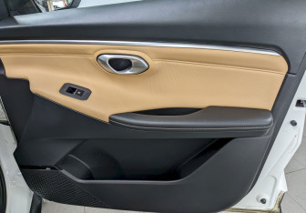 Подержанный автомобиль GAC GS3 2024 года (18 фото)