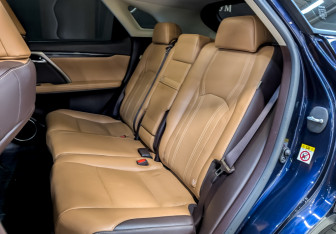 Подержанный автомобиль Lexus RX 2017 года (12 фото)