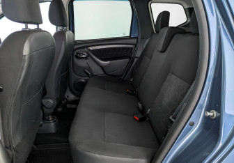 Подержанный автомобиль Renault Duster 2015 года (18 фото)