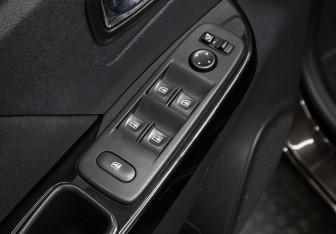 Подержанный автомобиль Renault Kaptur 2019 года (22 фото)