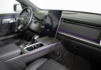 Подержанный автомобиль Jaecoo J7 2024 года (9 фото)