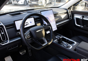 Подержанный автомобиль Jaecoo J7 2023 года (10 фото)