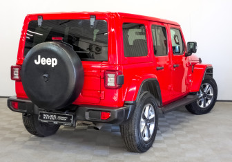 Подержанный автомобиль Jeep Wrangler 2021 года (5 фото)