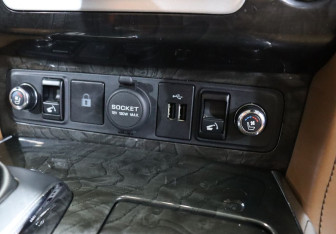 Подержанный автомобиль Infiniti QX80 2018 года (19 фото)