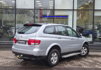 Подержанный автомобиль SsangYong Kyron 2010 года (8 фото)