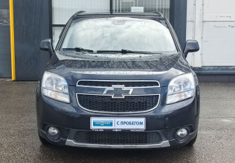 Подержанный автомобиль Chevrolet Orlando 2013 года (2 фото)