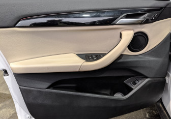 Подержанный автомобиль BMW X2 2021 года (19 фото)