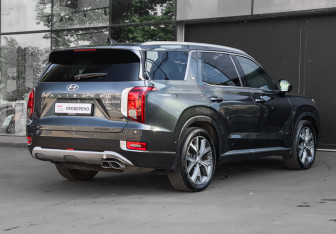 Подержанный автомобиль Hyundai Palisade 2021 года (4 фото)