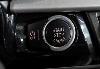 Подержанный автомобиль BMW X5 2017 года (15 фото)