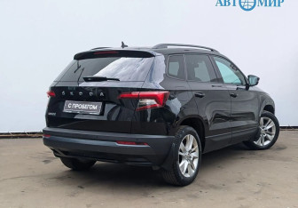 Подержанный автомобиль Skoda Karoq 2020 года (5 фото)