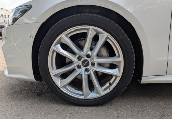 Подержанный автомобиль Audi A7 2021 года (18 фото)