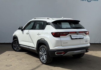 Подержанный автомобиль Changan CS35PLUS 2022 года (7 фото)