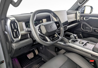 Подержанный автомобиль Jetour T2 2024 года (16 фото)