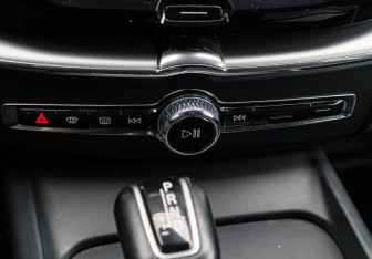 Подержанный автомобиль Volvo XC60 2019 года (19 фото)