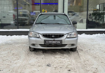 Подержанный автомобиль Hyundai Accent Sedan 2005 года (2 фото)