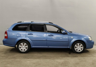 Подержанный автомобиль Chevrolet Lacetti Wagon 2007 года (4 фото)