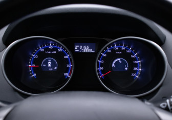 Подержанный автомобиль Hyundai ix35 2014 года (12 фото)