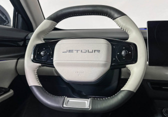 Подержанный автомобиль Jetour Dashing 2023 года (14 фото)