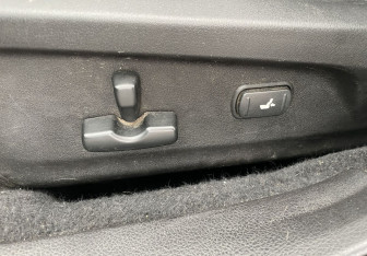 Подержанный автомобиль Subaru Legacy Wagon 2011 года (17 фото)