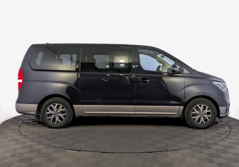 Подержанный автомобиль Hyundai H-1 2021 года (4 фото)