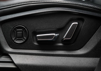 Подержанный автомобиль Audi Q7 2020 года (19 фото)