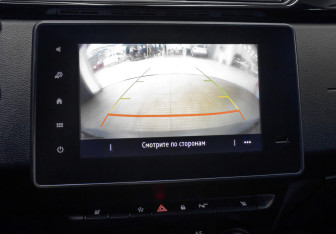 Подержанный автомобиль Renault Arkana 2019 года (18 фото)