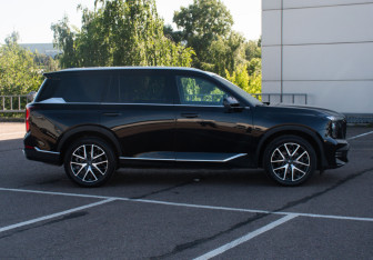 Подержанный автомобиль GAC GS8 2023 года (4 фото)