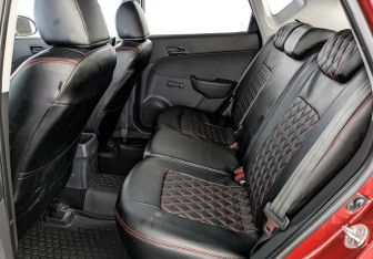 Подержанный автомобиль Hyundai i30 Hatchback 2011 года (18 фото)