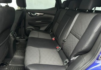 Подержанный автомобиль Nissan Qashqai 2015 года (10 фото)