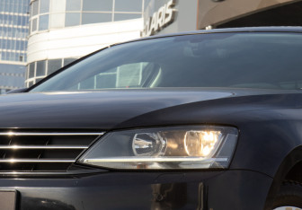 Подержанный автомобиль Volkswagen Jetta Sedan 2018 года (20 фото)