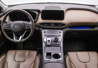 Подержанный автомобиль Hyundai Santa Fe 2021 года (13 фото)