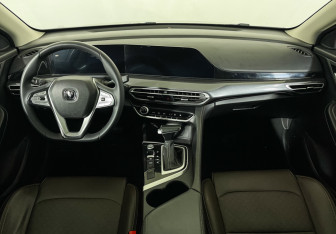 Подержанный автомобиль Changan Eado Plus 2023 года (10 фото)