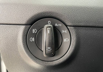 Подержанный автомобиль Skoda Octavia Liftback 2020 года (17 фото)