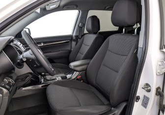 Подержанный автомобиль Kia Sorento 2018 года (20 фото)