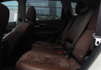 Подержанный автомобиль Nissan X-Trail 2021 года (9 фото)