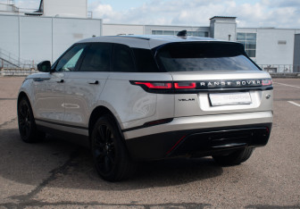 Подержанный автомобиль Land Rover Range Rover Velar 2017 года (7 фото)