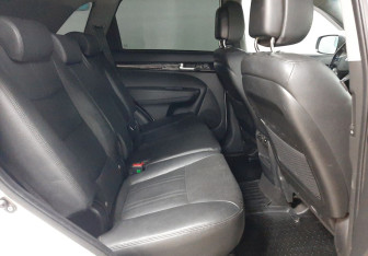 Подержанный автомобиль Kia Sorento 2018 года (11 фото)